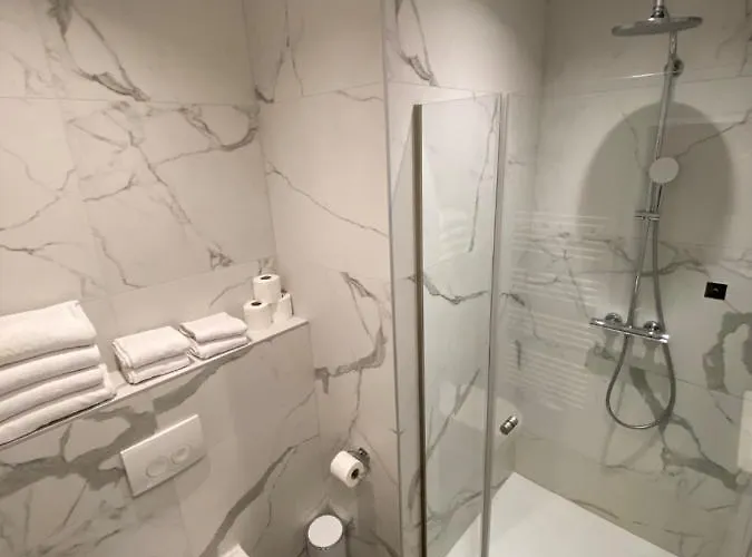 Hotel Marc Aurel - Center 3*